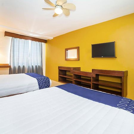 Capital O Hotel Casa Blanca Селая Экстерьер фото