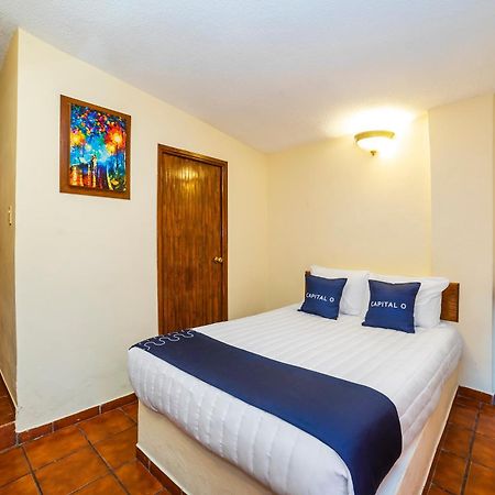 Capital O Hotel Casa Blanca Селая Экстерьер фото