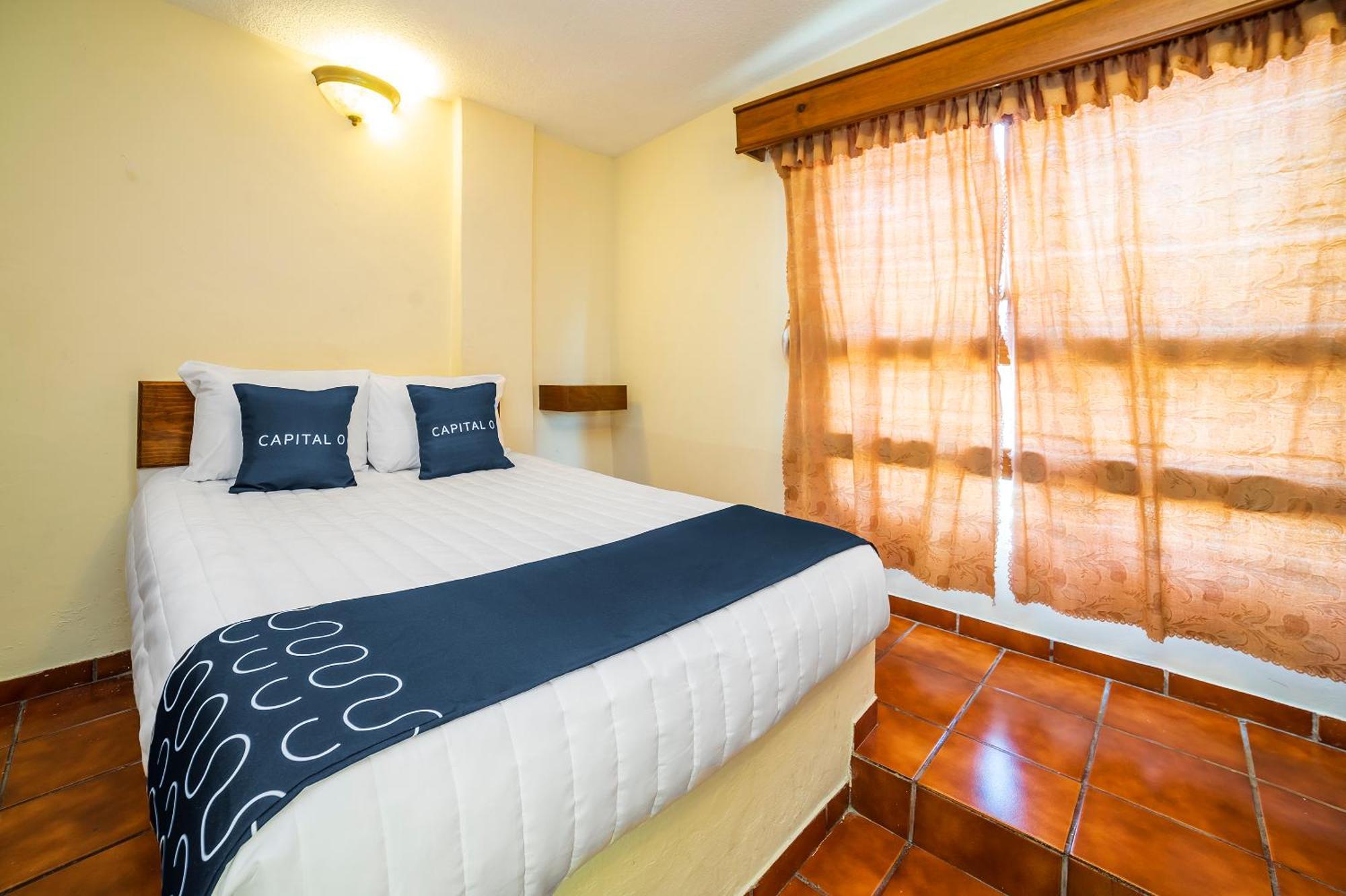 Capital O Hotel Casa Blanca Селая Экстерьер фото