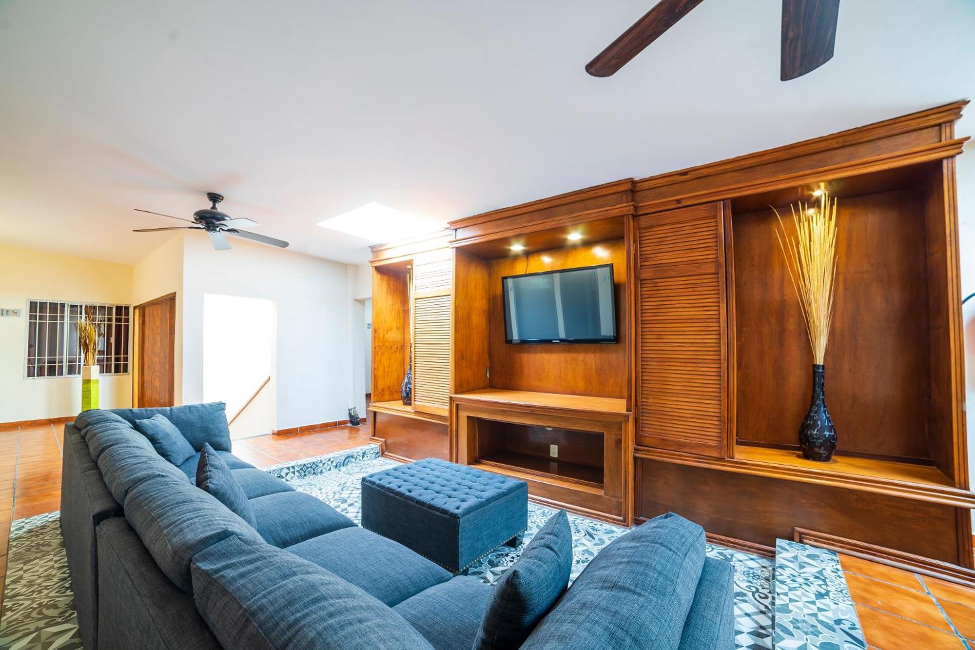 Capital O Hotel Casa Blanca Селая Экстерьер фото